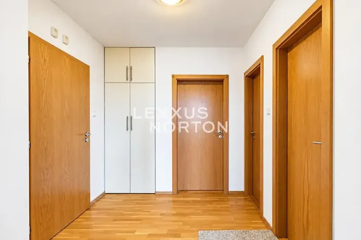 Pronájem bytu 4+kk, Praha - Břevnov, Závěrka, 153 m2