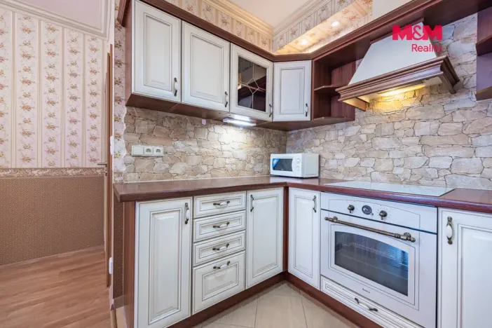 Pronájem bytu 2+kk, Praha - Horní Měcholupy, Hornoměcholupská, 60 m2