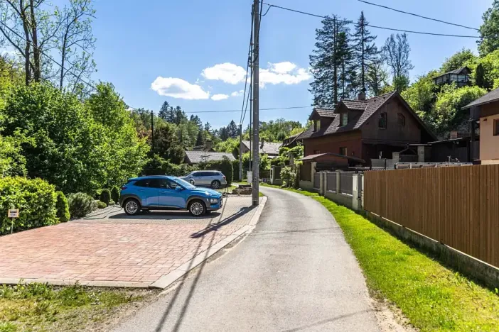 Prodej chaty, Černolice, V Dolečku, 28 m2