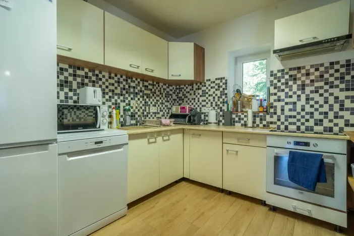 Prodej rodinného domu, Stará Paka - Roškopov, 216 m2