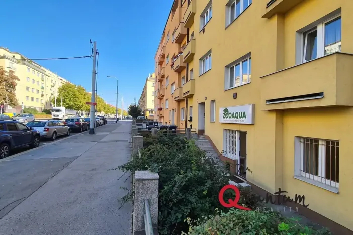 Pronájem obchodního prostoru, Praha - Žižkov, Hartigova, 45 m2