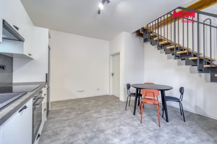 Pronájem bytu 2+1, Plzeň - Doudlevce, Šípková, 88 m2