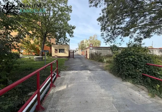 Prodej garáže, Přerov, Na Hrázi, 17 m2
