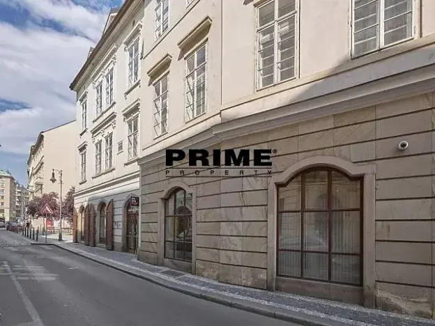 Pronájem kanceláře, Praha - Nové Město, Soukenická, 161 m2