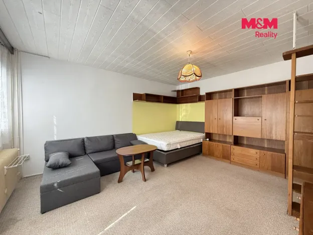 Pronájem bytu 1+kk, Nové Město nad Metují, Družstevní, 28 m2