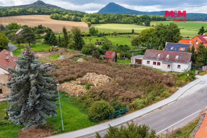 Prodej pozemku pro bydlení, Velemín - Březno, 607 m2