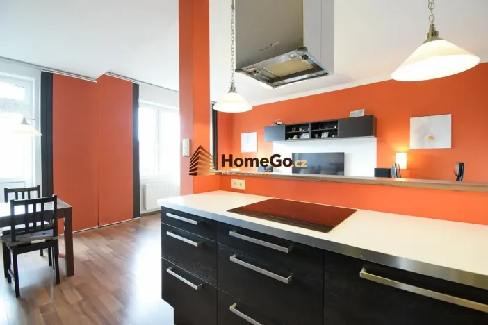 Pronájem bytu 2+kk, Praha - Vršovice, Vršovická, 76 m2