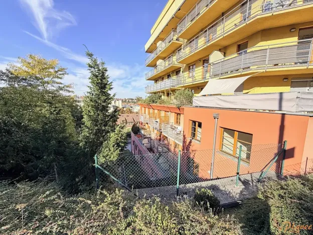Pronájem bytu 2+kk, Praha - Břevnov, Šlikova, 78 m2