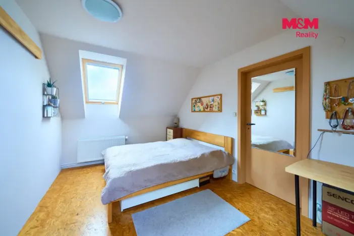 Prodej rodinného domu, Náchod - Lipí, 460 m2