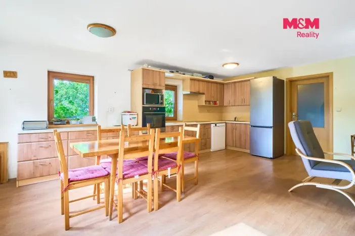 Prodej rodinného domu, Náchod - Lipí, 460 m2