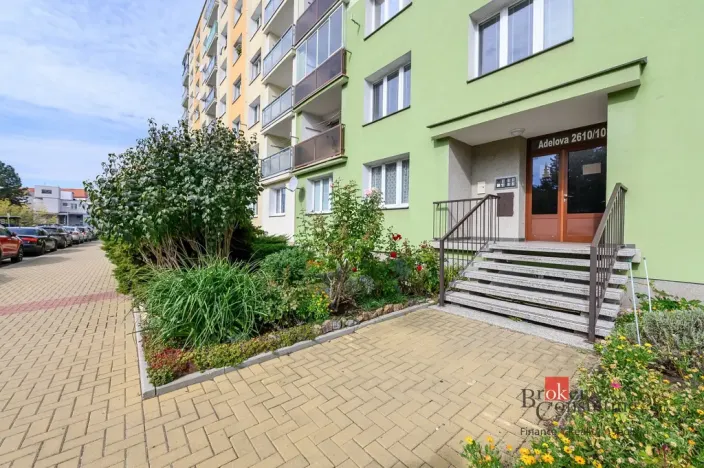 Pronájem bytu 1+1, Plzeň - Jižní Předměstí, Adelova, 36 m2