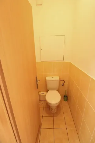 Pronájem bytu 1+kk, Praha - Kunratice, Pod Haltýřem, 29 m2