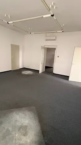 Pronájem kanceláře, Pardubice, Milheimova, 141 m2