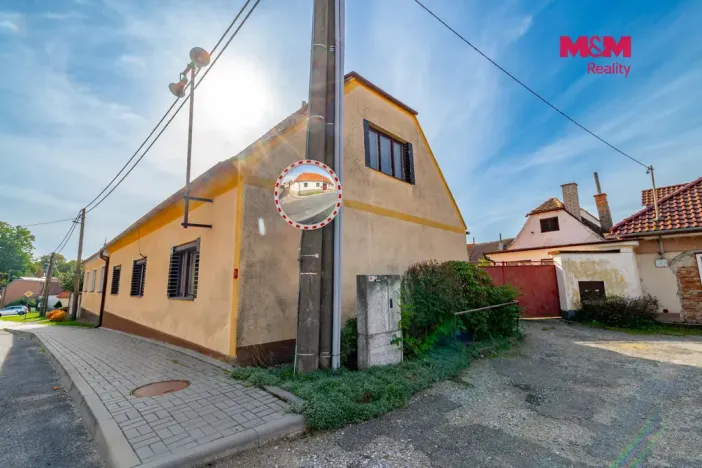 Prodej rodinného domu, Hostim, 130 m2