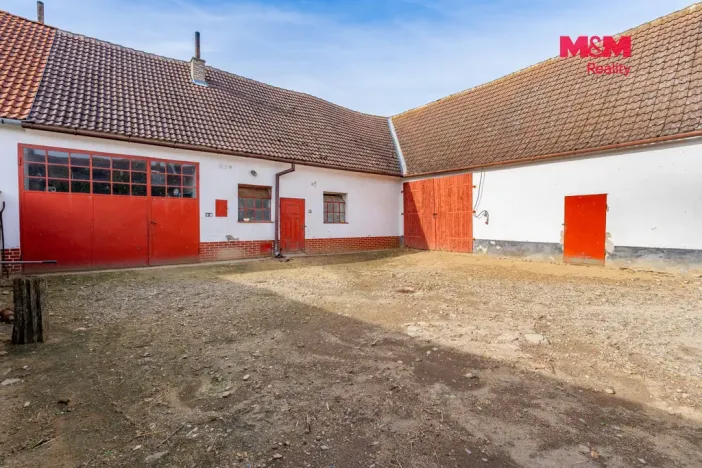 Prodej rodinného domu, Hostim, 130 m2