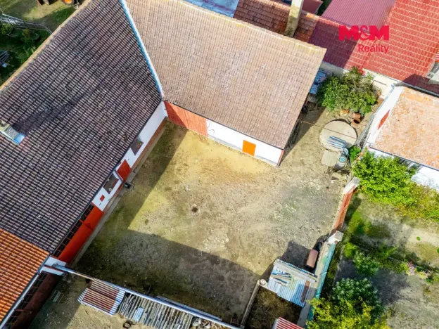 Prodej rodinného domu, Hostim, 130 m2