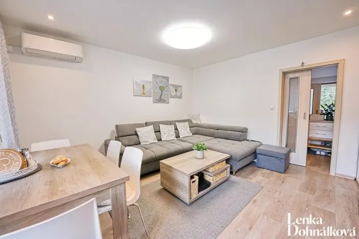 Prodej bytu 3+1, Hodonín, Jižní, 64 m2