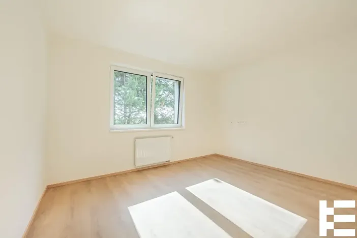 Prodej bytu 1+kk, Praha - Satalice, Za Novákovou zahradou, 33 m2
