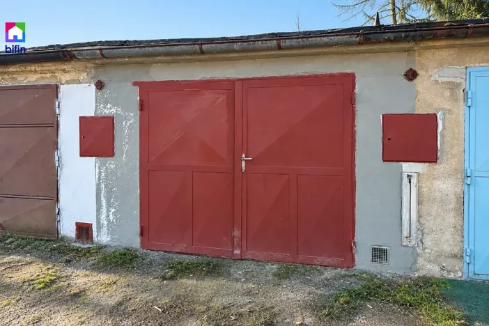 Prodej garáže, Horní Počaply, 25 m2