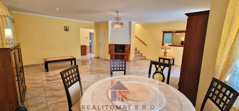 Pronájem rodinného domu, Šestajovice, Ve Skále, 160 m2