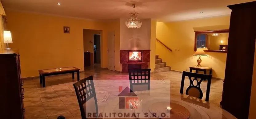 Pronájem rodinného domu, Šestajovice, Ve Skále, 160 m2