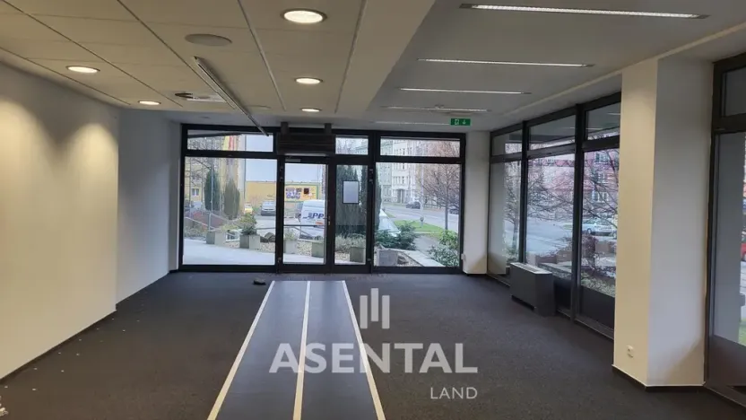 Pronájem obchodního prostoru, Ostrava - Moravská Ostrava, Nádražní, 131 m2