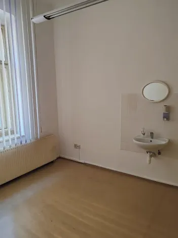 Pronájem ordinace, Jablonec nad Nisou, Liberecká, 73 m2