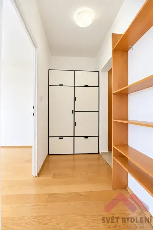 Pronájem bytu 2+kk, Praha - Háje, Hekrova, 42 m2