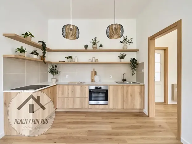 Prodej bytu 3+1, Praha - Libeň, náměstí Dr. Václava Holého, 102 m2