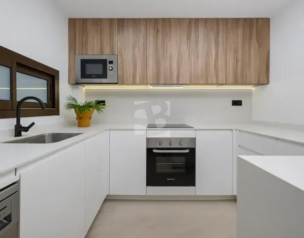 Prodej bytu 3+kk, Los Alcázares, Španělsko, 83 m2