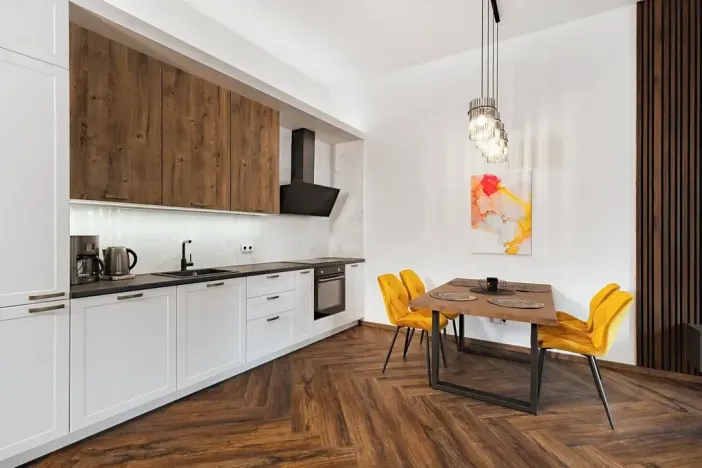 Prodej bytu 3+kk, Horní Planá, Náměstí, 83 m2