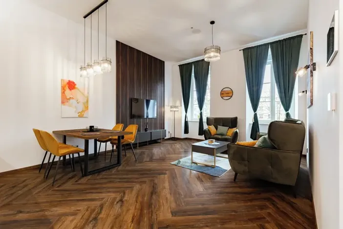 Prodej bytu 2+kk, Horní Planá, Náměstí, 47 m2