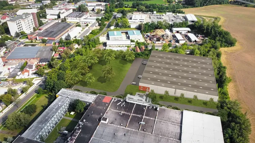 Pronájem skladu, Kolín, Plynárenská, 7700 m2