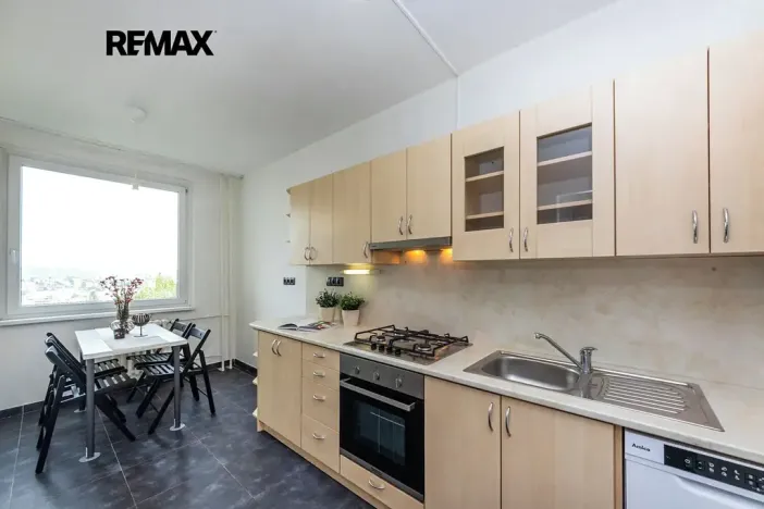 Prodej bytu 3+1, Praha - Modřany, Platónova, 74 m2