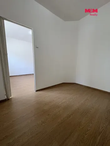 Pronájem bytu 1+kk, Plzeň - Doubravka, Masarykova, 35 m2