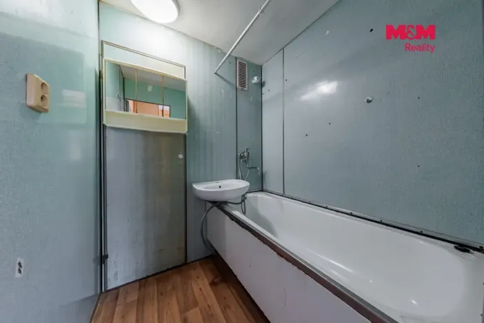 Prodej bytu 2+1, Nová Role, Školní, 51 m2