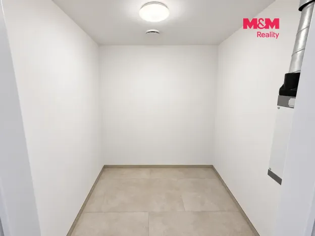 Pronájem bytu 2+1, Kladno, Engerth, 51 m2