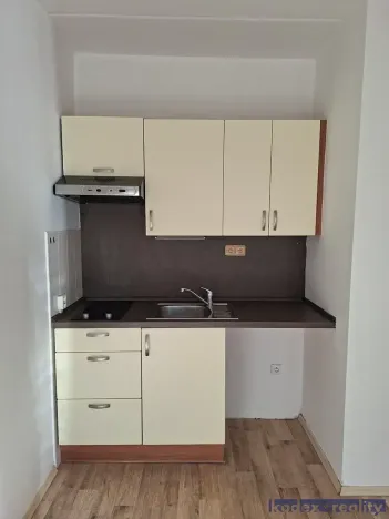 Pronájem bytu 1+kk, Hradec Králové, Jana Masaryka, 35 m2