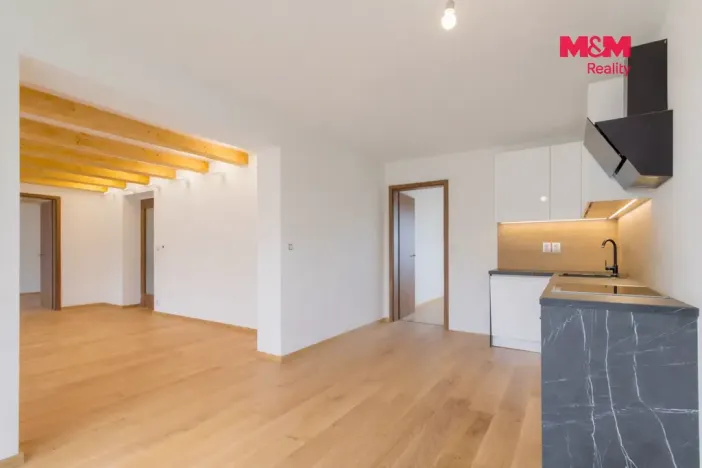Prodej bytu 4+kk, Praha - Suchdol, V ořeší, 95 m2