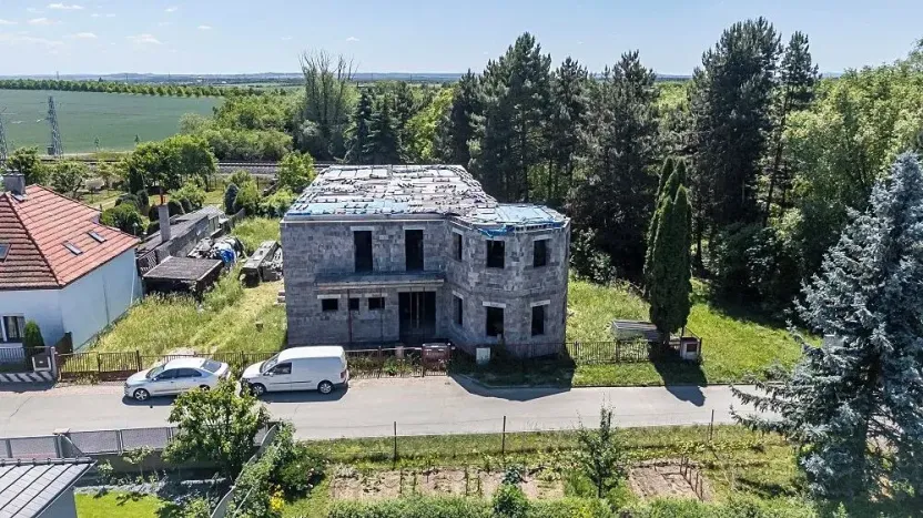 Prodej ubytování, Zeleneč, Dunajevského, 614 m2