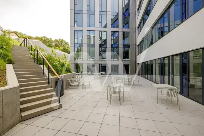Pronájem kanceláře, Praha - Smíchov, Plzeňská, 350 m2