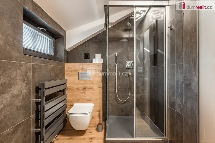 Prodej rodinného domu, Dolní Morava, 184 m2