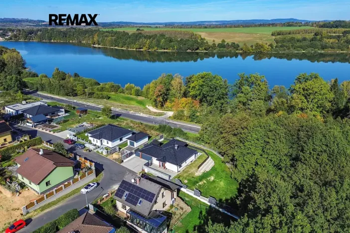 Prodej rodinného domu, Pomezí nad Ohří, 97 m2