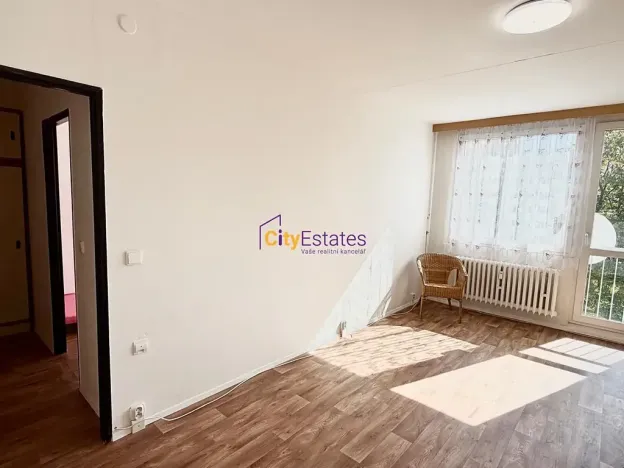 Prodej bytu 2+kk, Praha - Kobylisy, Chabařovická, 45 m2