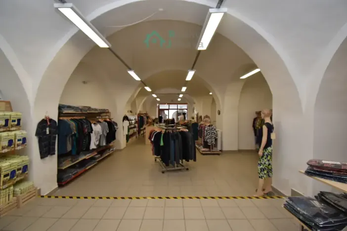 Pronájem obchodního prostoru, Chrudim, Štěpánkova, 120 m2