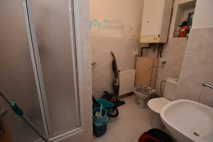 Pronájem obchodního prostoru, Chrudim, Štěpánkova, 120 m2