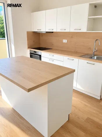 Pronájem bytu 2+kk, Olomouc, Varšavské nám., 45 m2