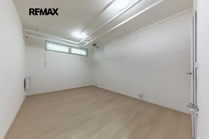 Prodej bytu 1+kk, Praha - Střížkov, Děčínská, 23 m2