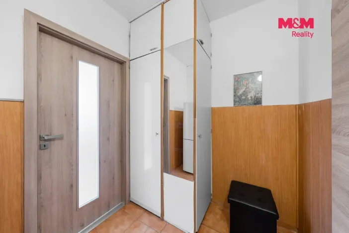 Prodej bytu 1+kk, Ústí nad Labem - Bukov, Dukelských hrdinů, 30 m2