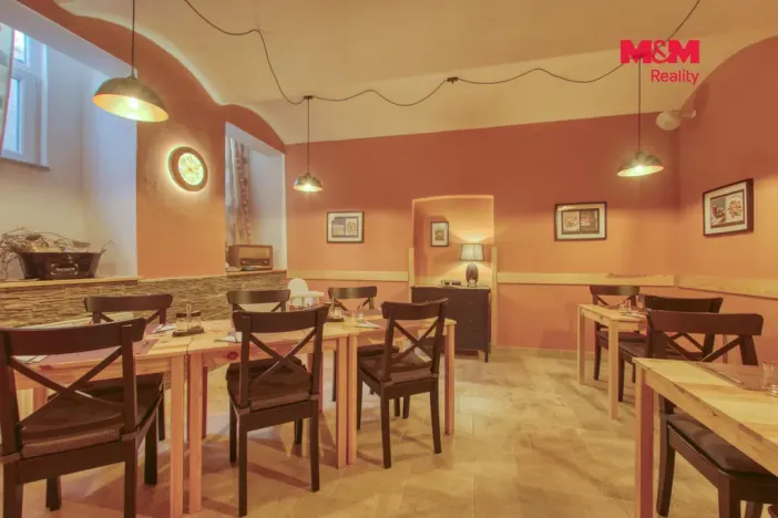 Pronájem obchodního prostoru, Karlovy Vary, Bělehradská, 100 m2